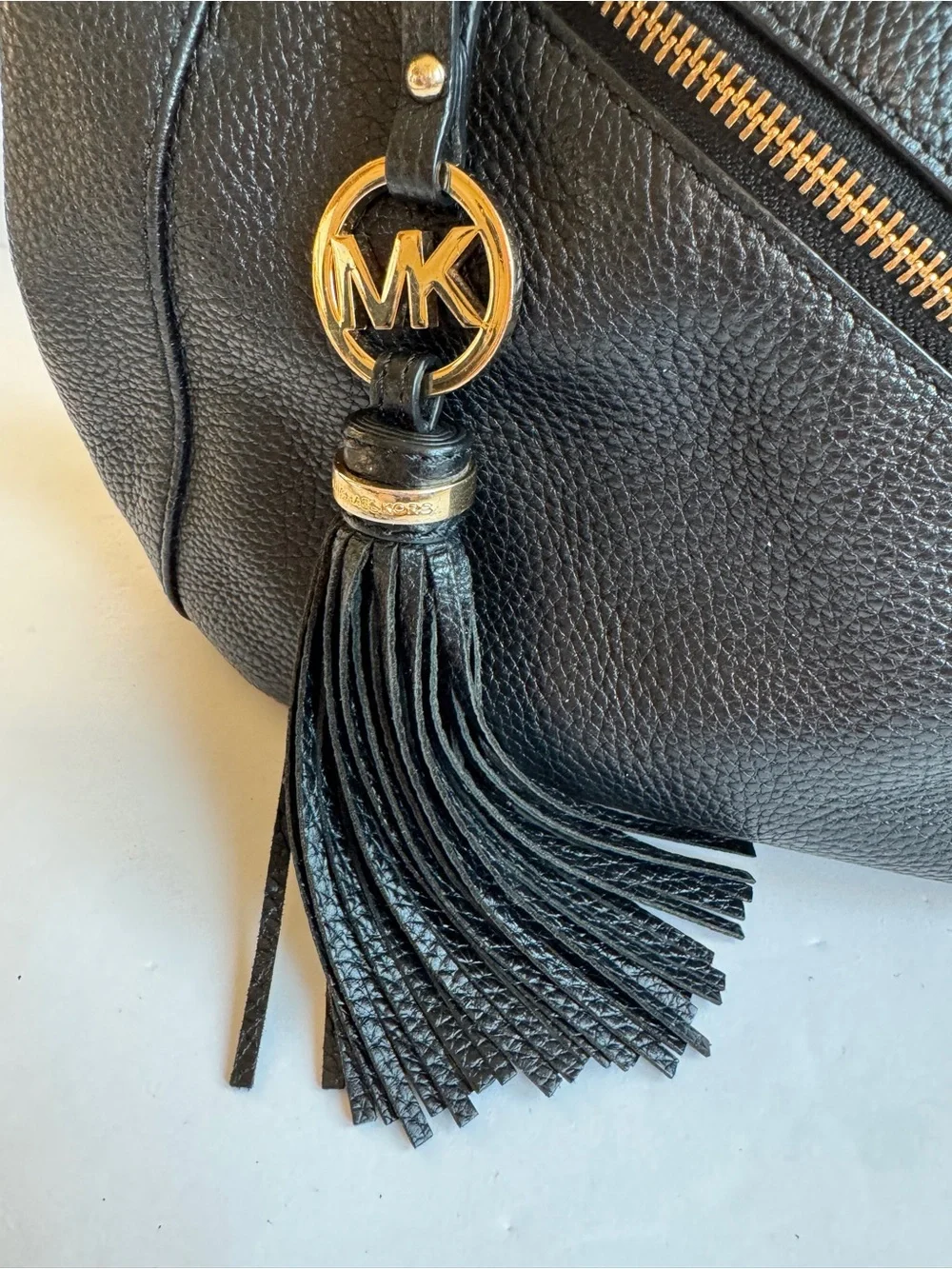 Michael Kors Black Pebbled Leather Hobo Shoulder Bag Tassel Charm Y2K Boho